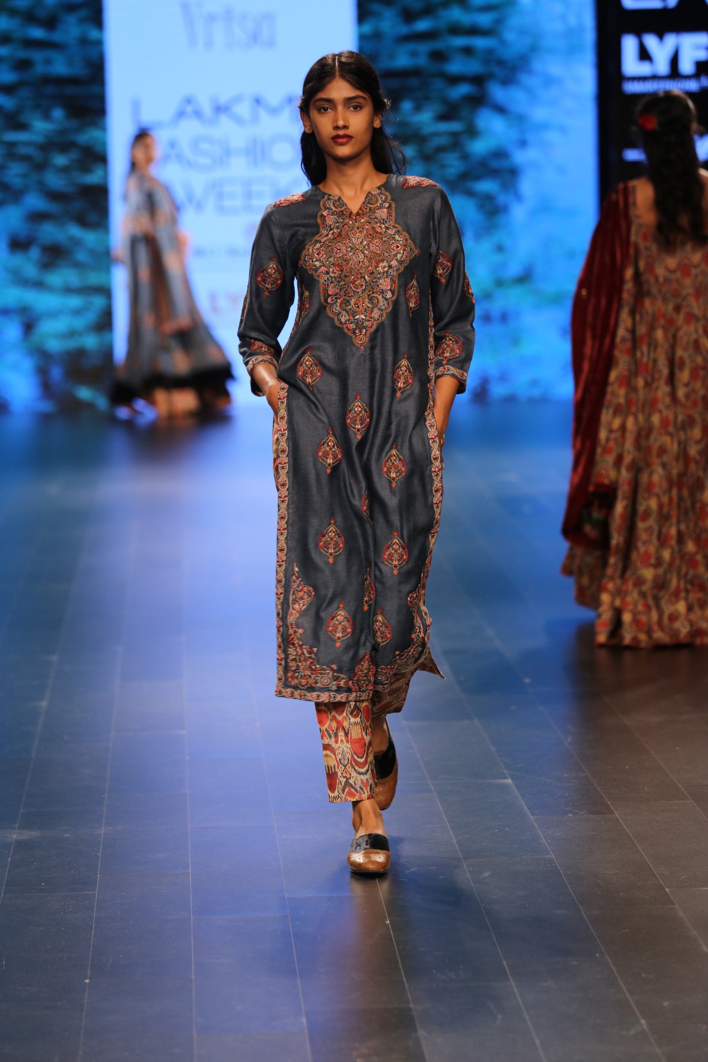 Embroidered Straight Kurta With Printed Pant